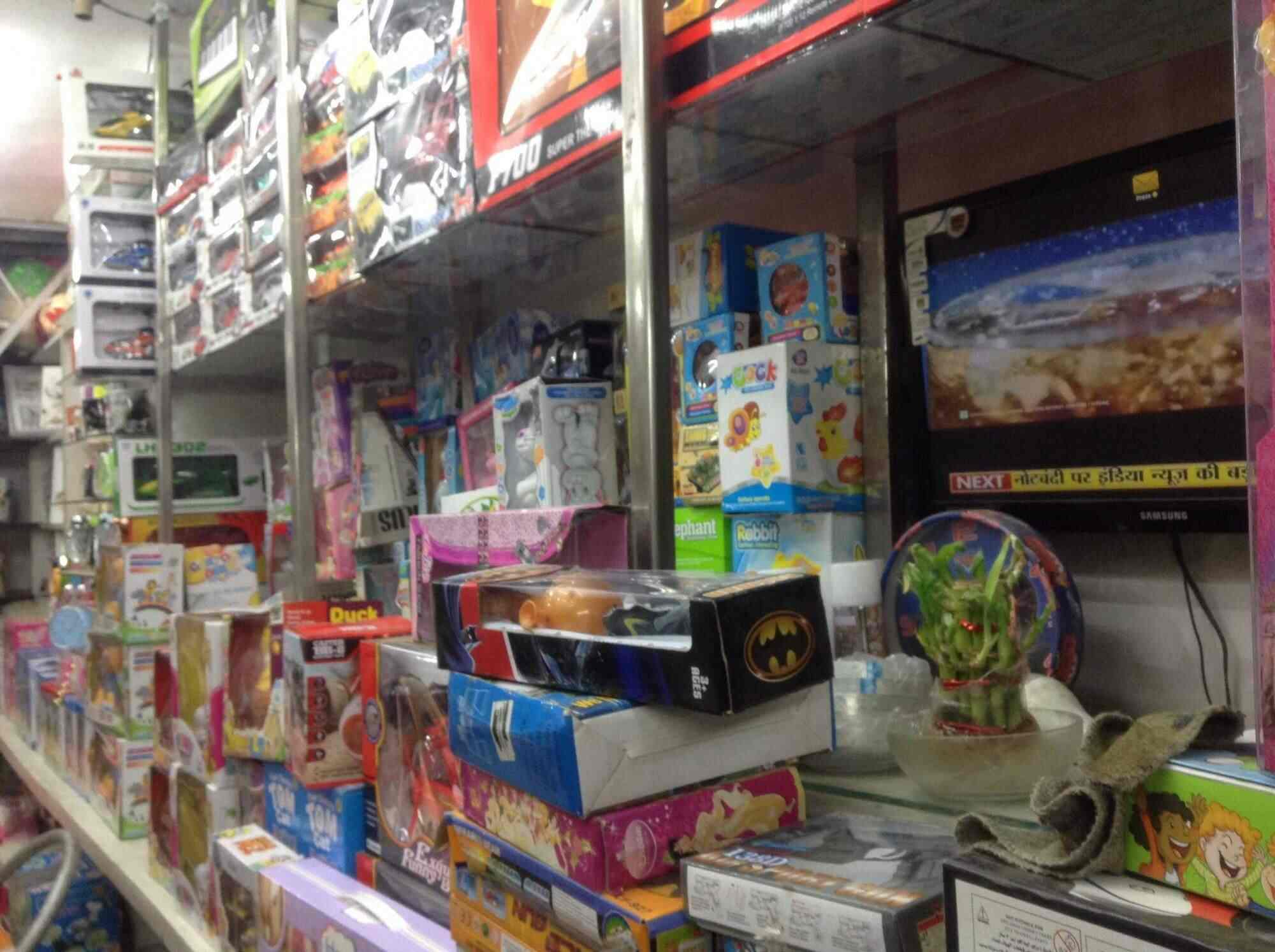 gift shop for girlfriend near me