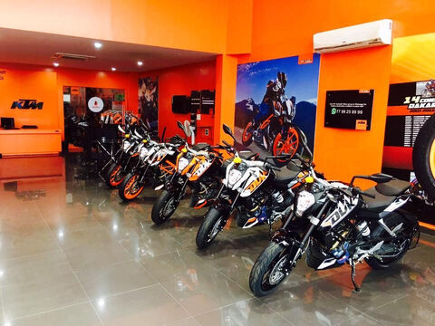 S \u0026 S Automotives, Kompally 