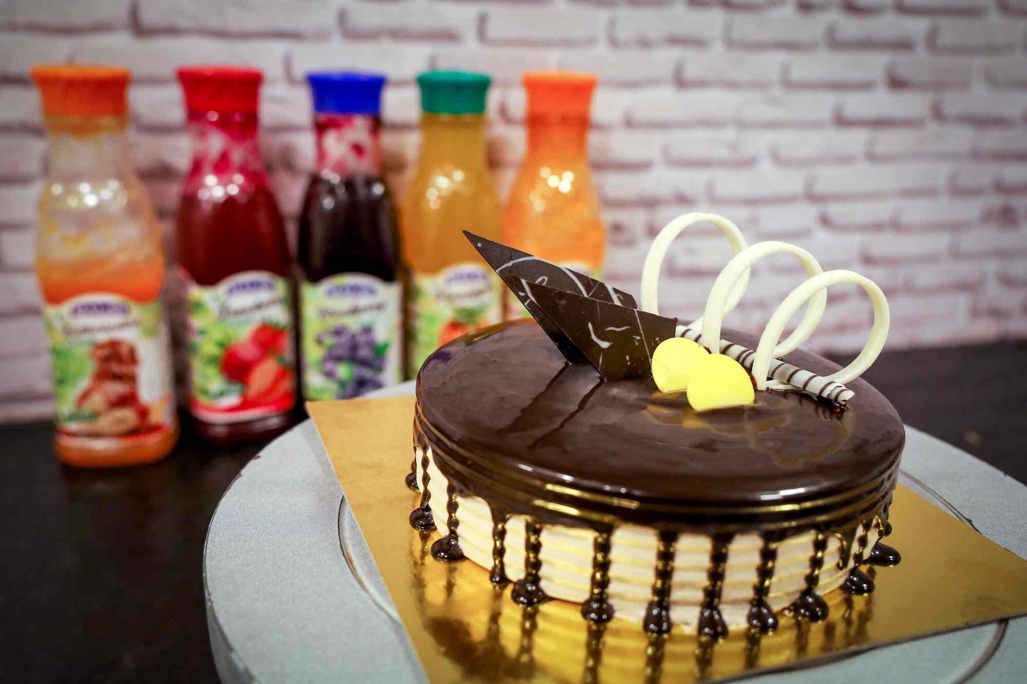 Aggregate 122+ cake studio sangli in.eteachers