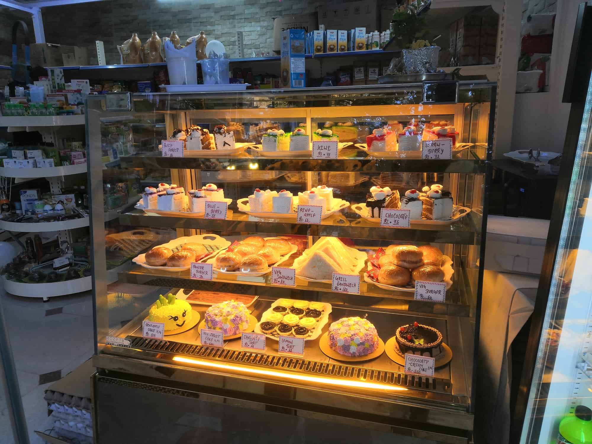 Reliant Mart in Jakhoo Road,Shimla - Best Supermarkets near me in