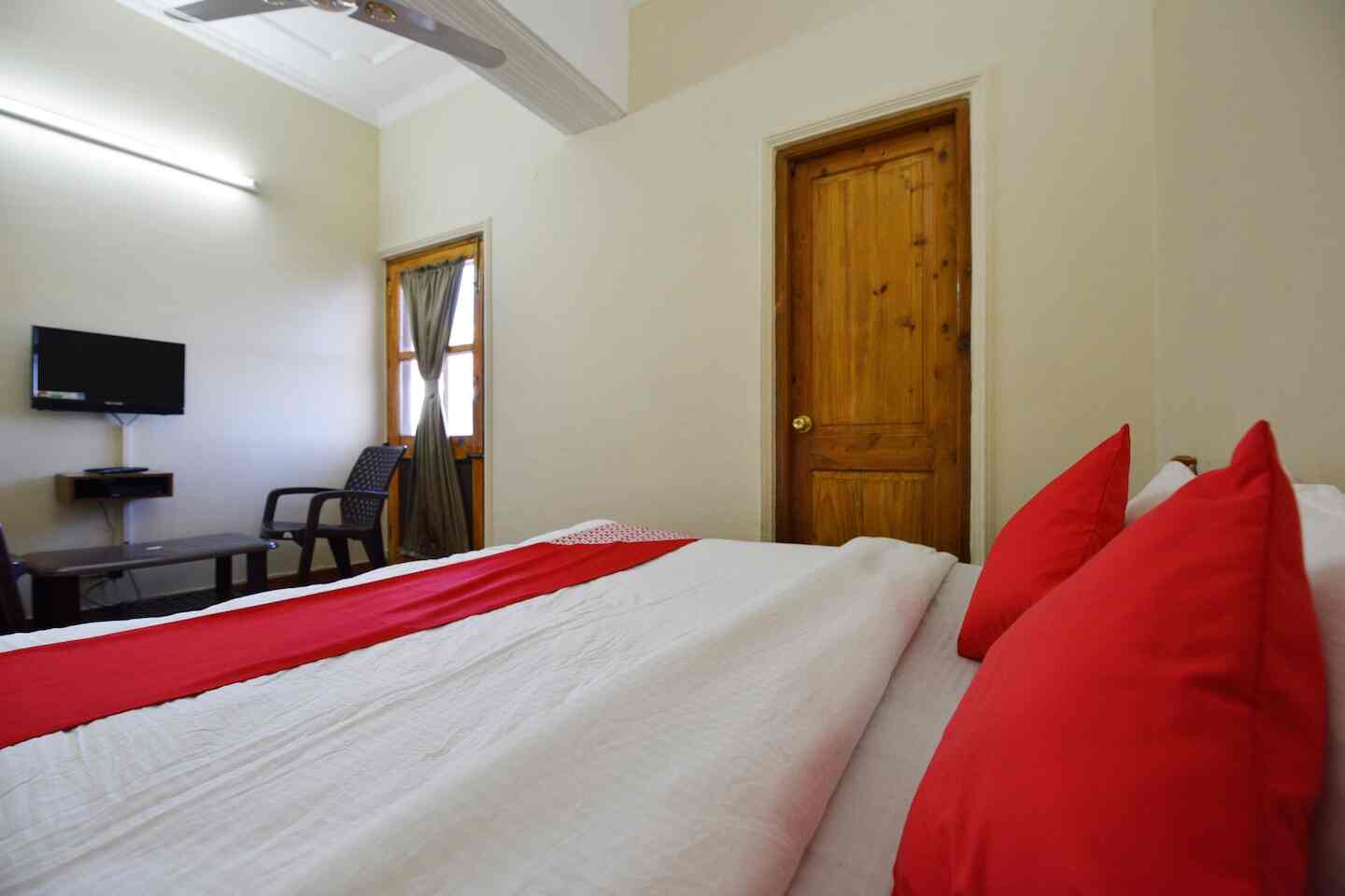 Book Winsum Hill (OYO 26916) in Salogra,Solan - Apartment Hotels near me in  Solan - Justdial