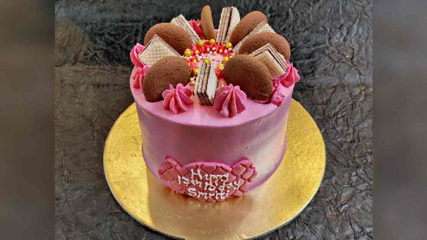 Discover more than 151 birthday cake for shalini best in.eteachers