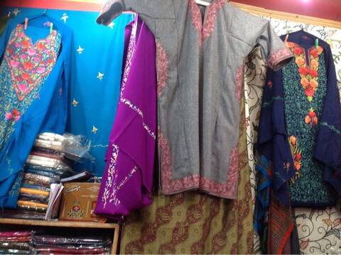 kashmiri khan dress