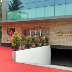 joyalukkas company