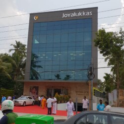 joyalukkas company