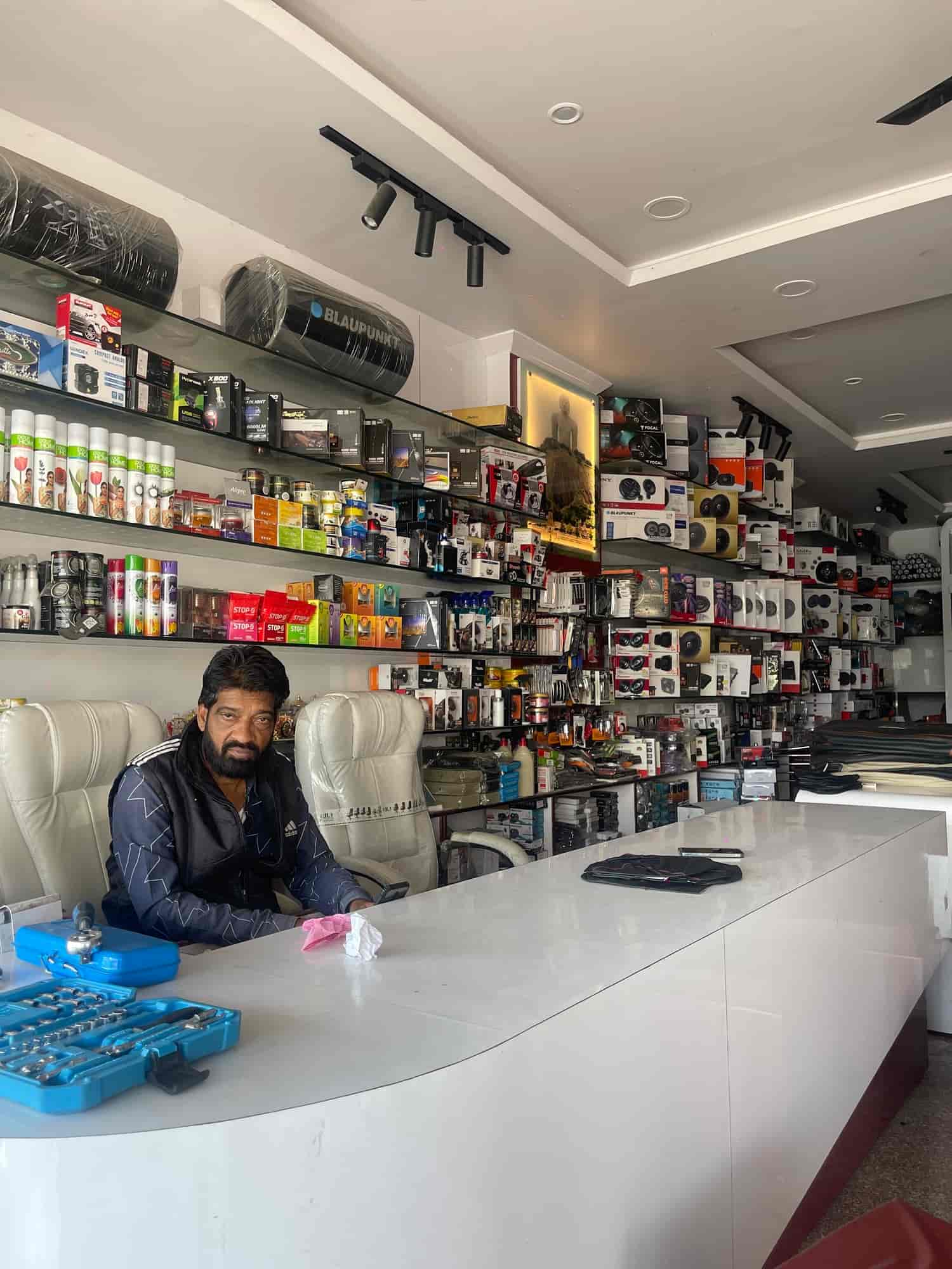 Details more than 132 bahubali car decor udaipur latest seven.edu.vn