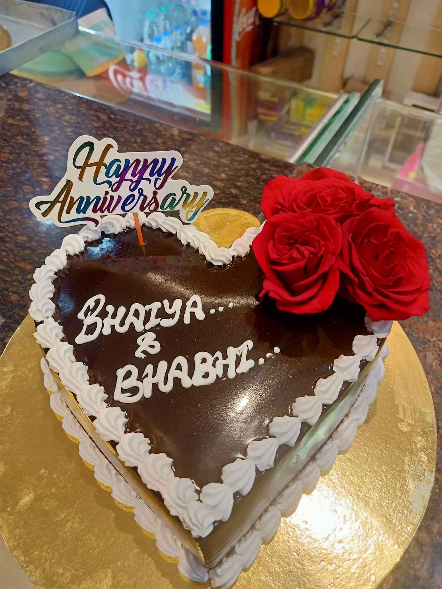 Discover more than 126 bakers lounge cakes super hot in.eteachers