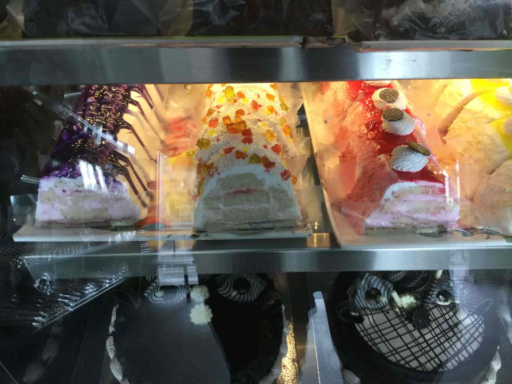 Share 68+ bakes and cakes vadodara awesomeenglish.edu.vn