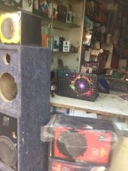 santosh dj box price