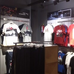 puma showroom varanasi