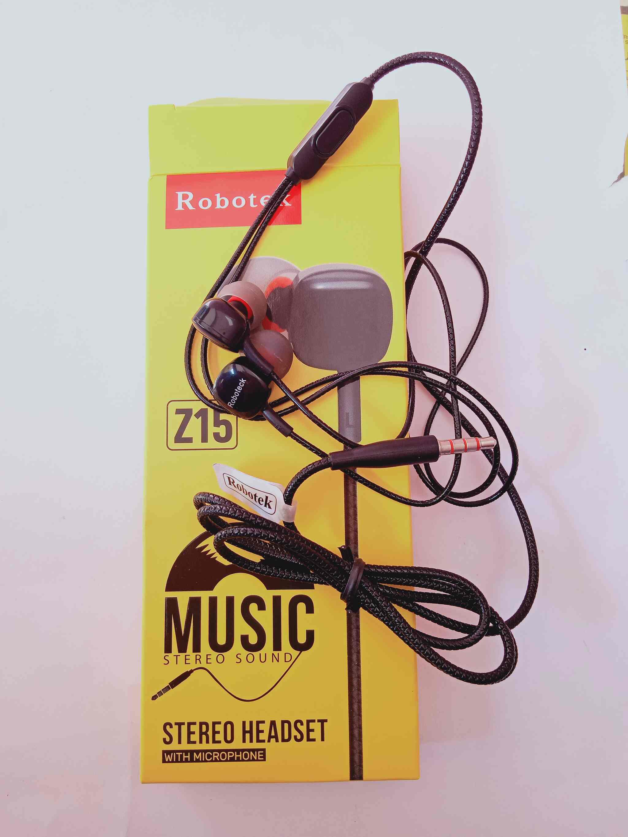 Robotek best sale earphones z15