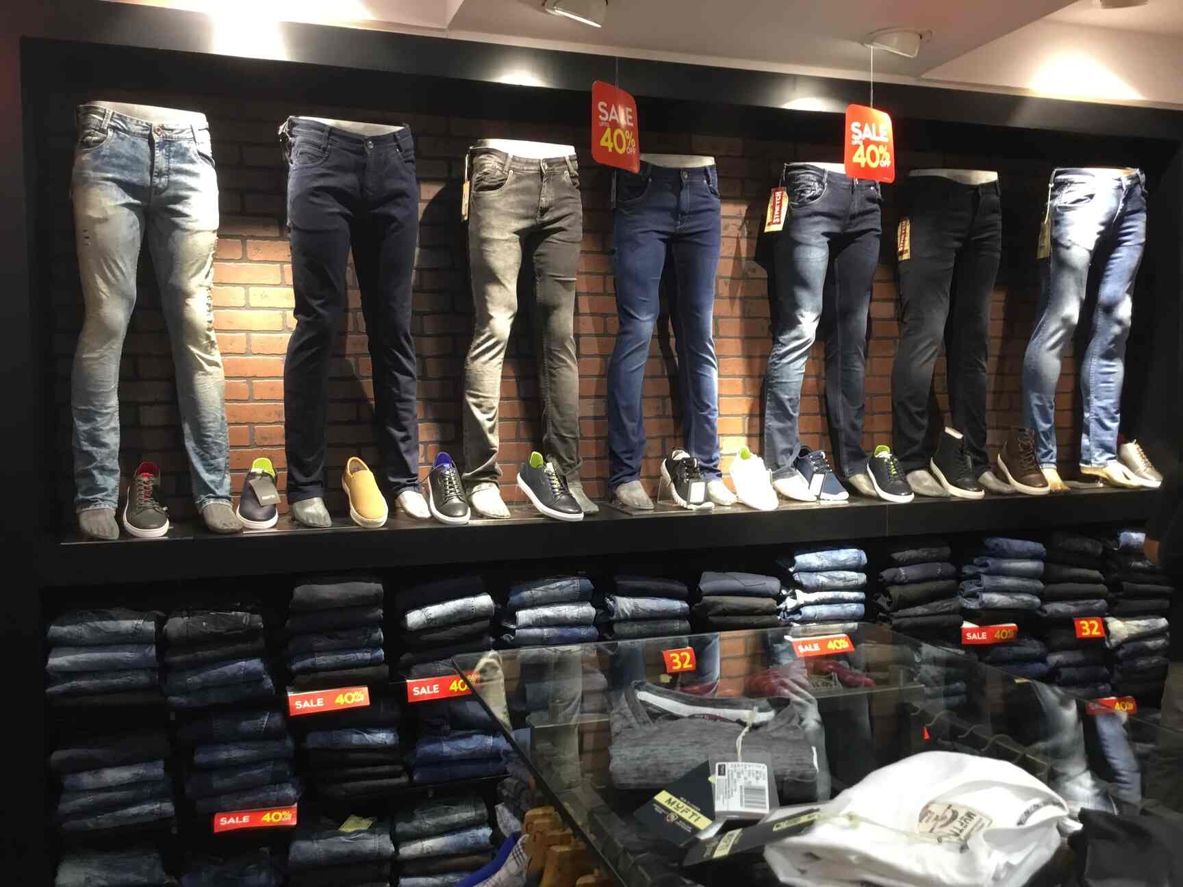 spykar showroom near me