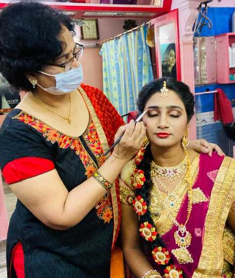 Anu Beauty Obesity Clinic Cbm Compound Beauty Parlours In Visakhapatnam Justdial