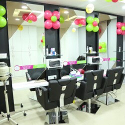 Green Trends Unisex Hair Style Salon Seethammadhara Body Massage Centres In Visakhapatnam Justdial