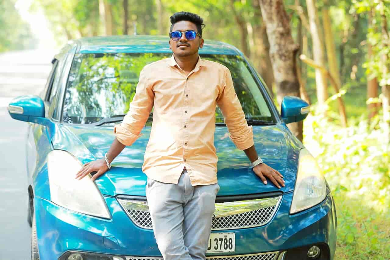 Top more than 146 photoshoot poses with car best kidsdream.edu.vn