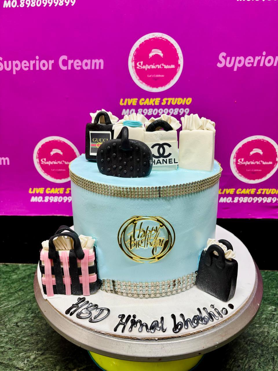 Superior Cream - Live Cake Studio in Satellite,Ahmedabad - Order Food  Online - Best Cake Shops near me in Ahmedabad - Justdial