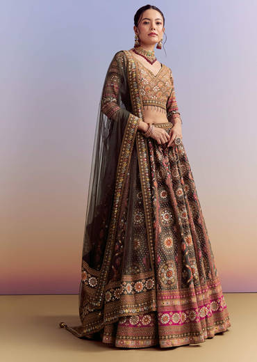 Kalki Fashion in Sarkhej Gandhinagar Highway,Ahmedabad - Bridal Wear  Retailers near me in Ahmedabad - Justdial