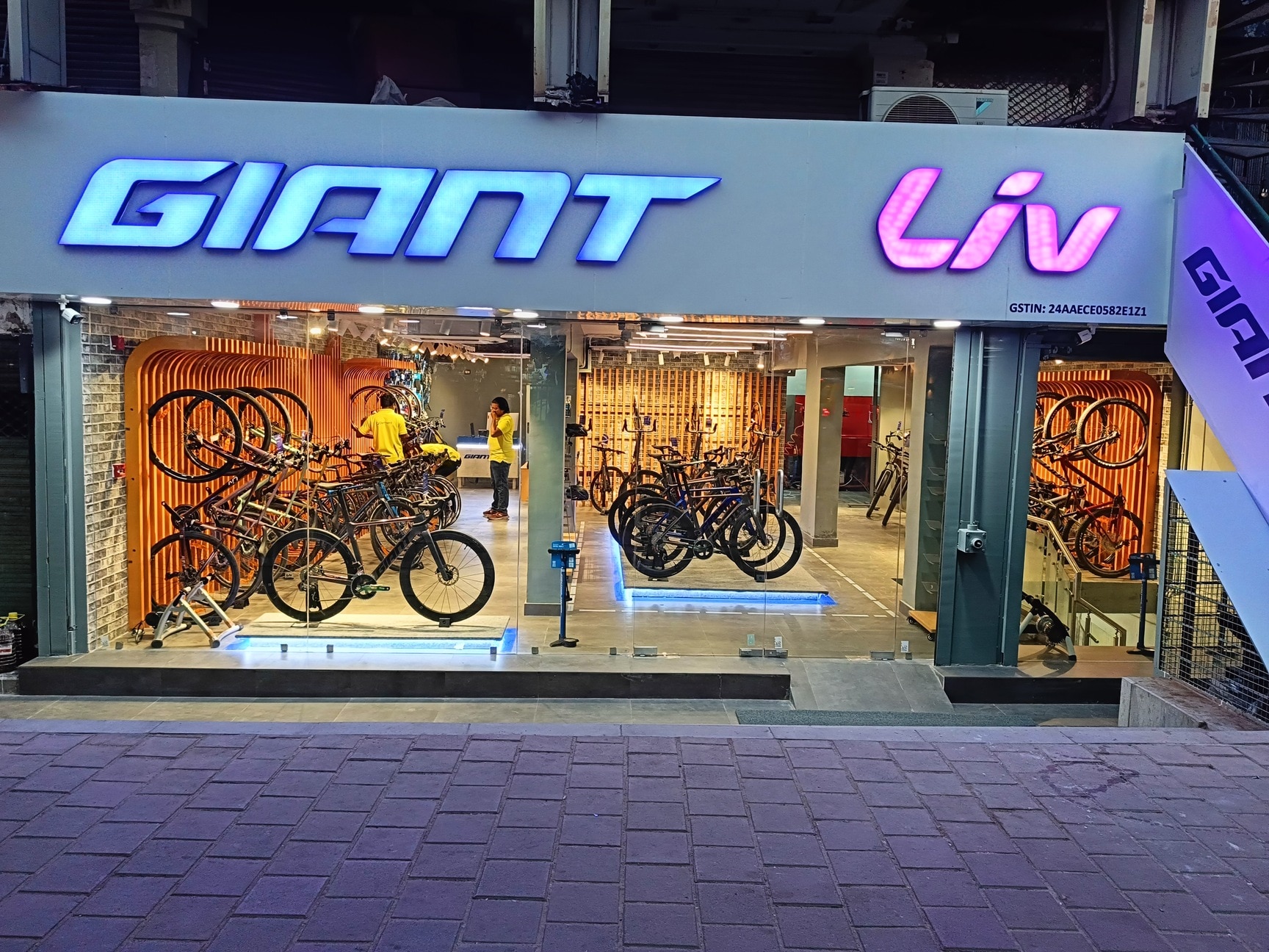 Giant Bicycles Exclusive Store in Swastik,Ahmedabad - Best Bicycle Dealers near  me in Ahmedabad - Justdial