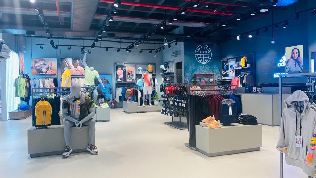 adidas phoenix mall