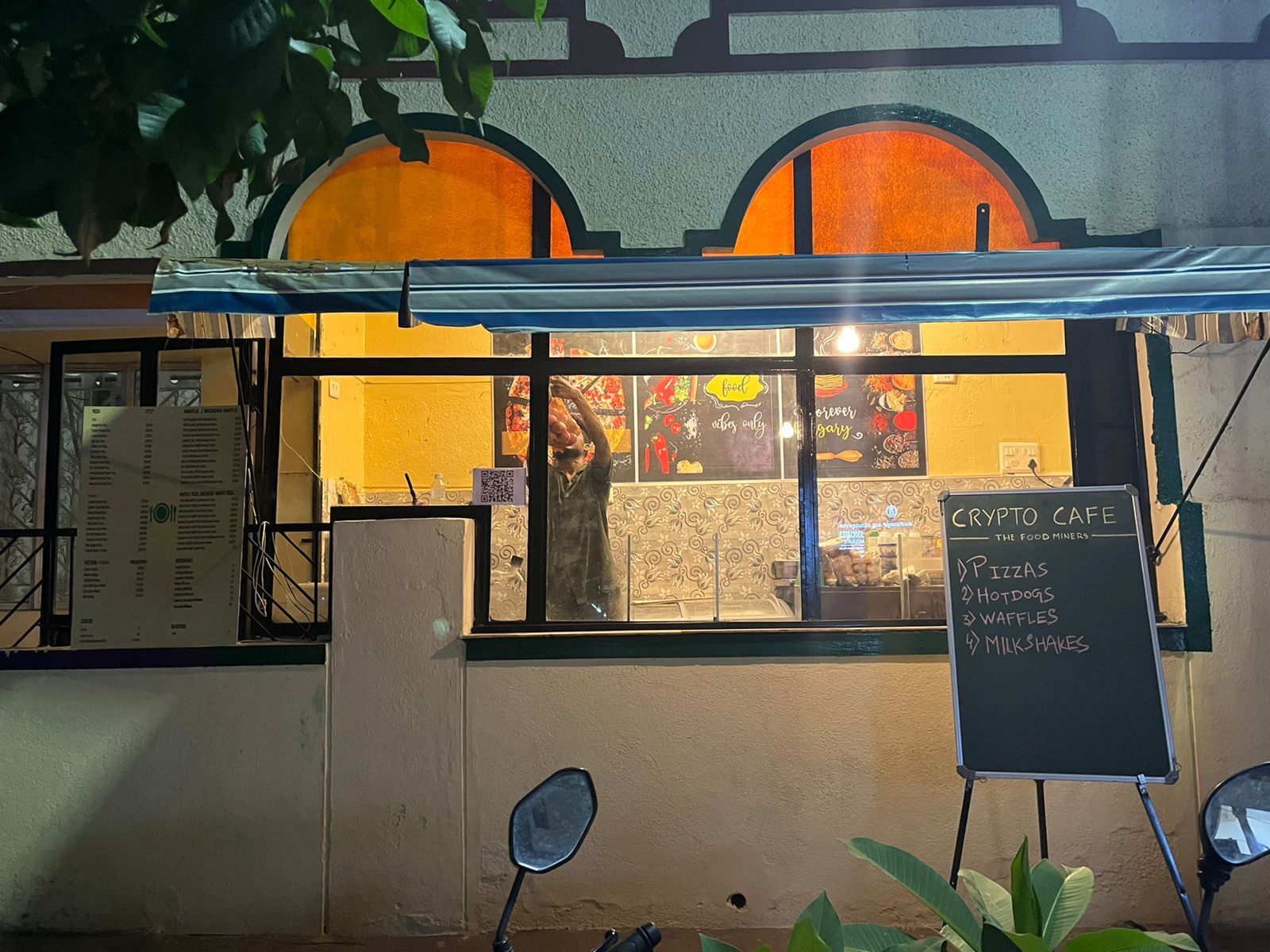 Crypto Cafe in Kammanahalli,Bangalore - Order Food Online - Best  Continental Restaurants near me in Bangalore - Justdial