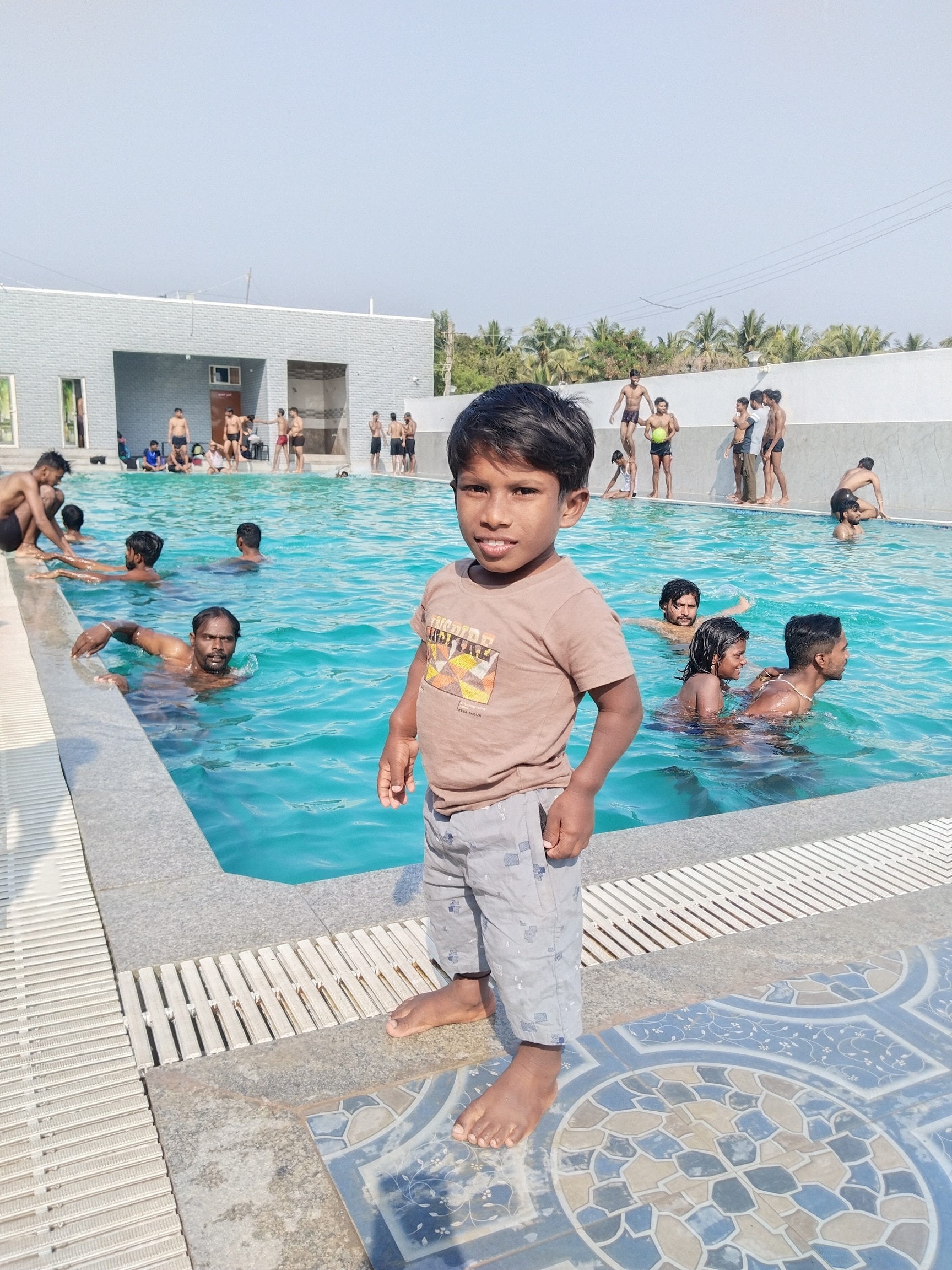 Mrs Swimming Pool in Kanmanike,Bangalore - Best Swimming Pools