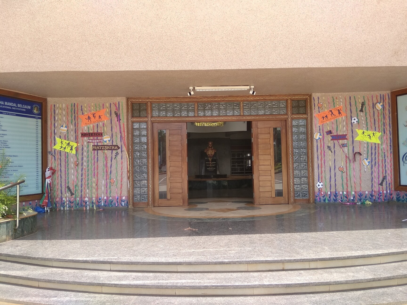 How I Improved My dentistry in Dwarka In One Easy Lesson