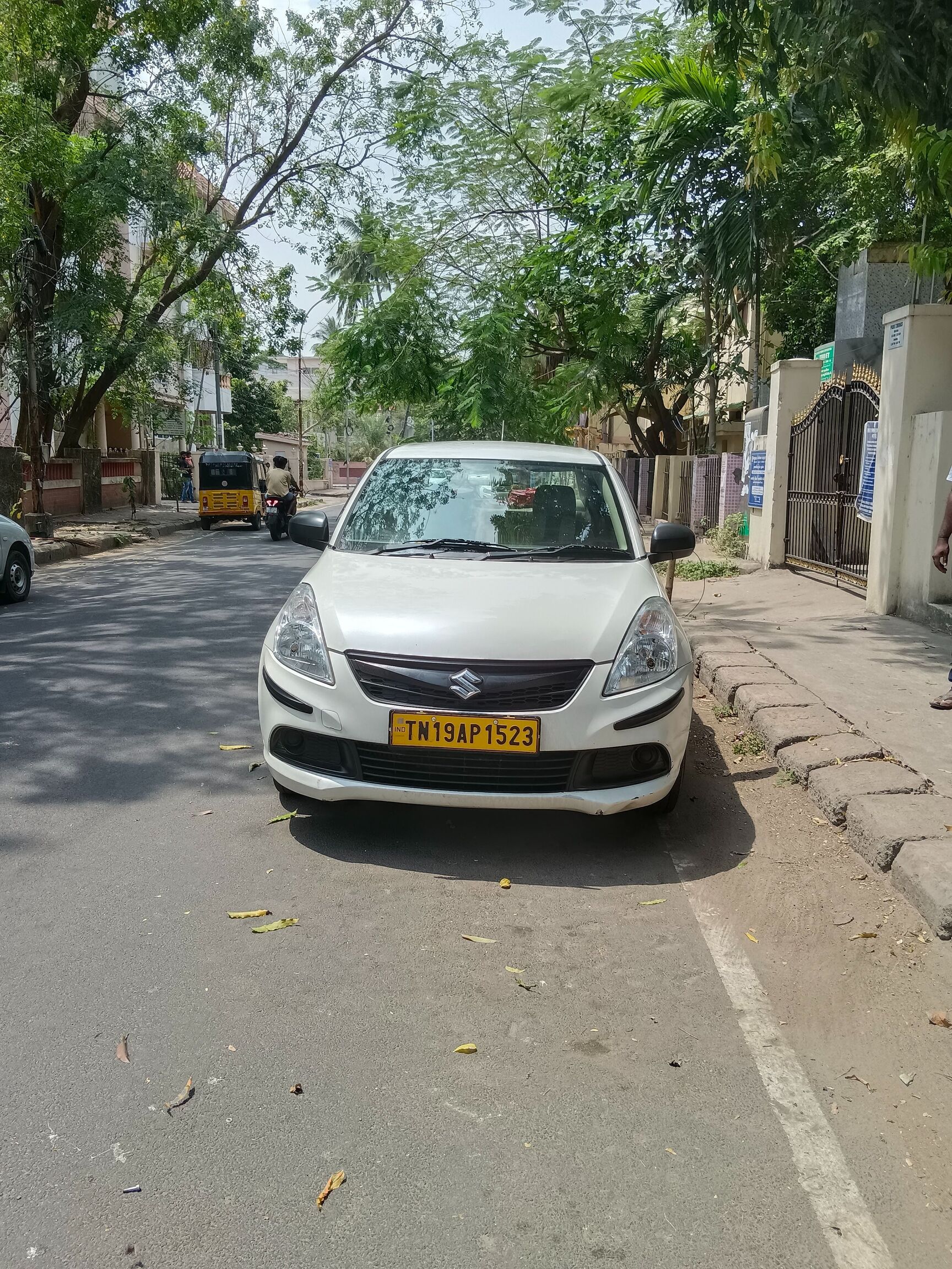 Friends Track Call Taxi in Sholinganallur,Chennai - Best Car