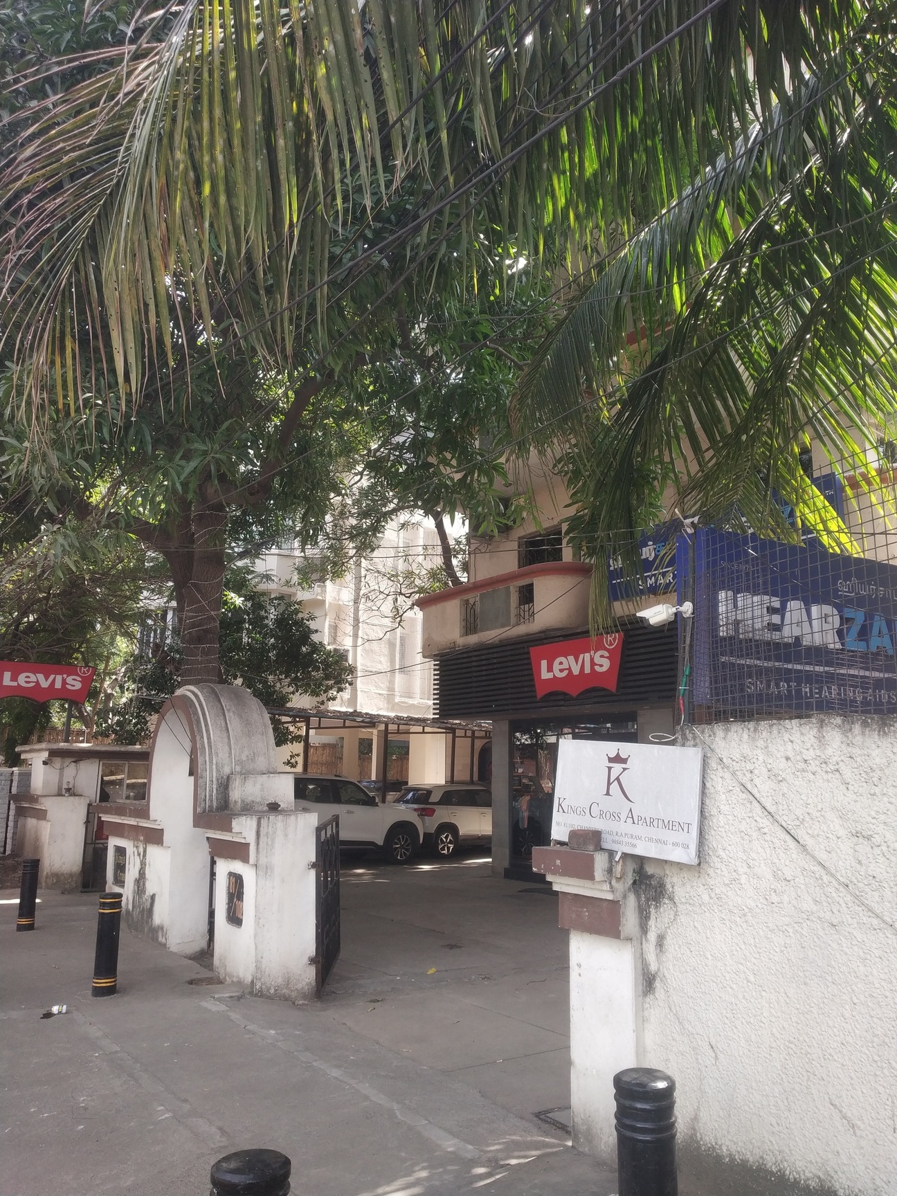 OYO Sathya Service Apartment 