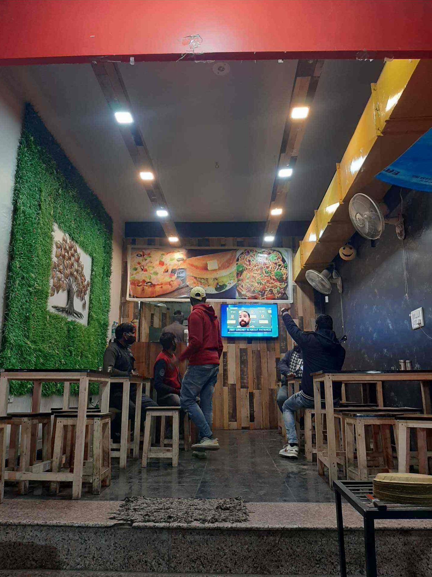 Eat Me Hot in Khanpur,Delhi - Order Food Online - Best Chinese