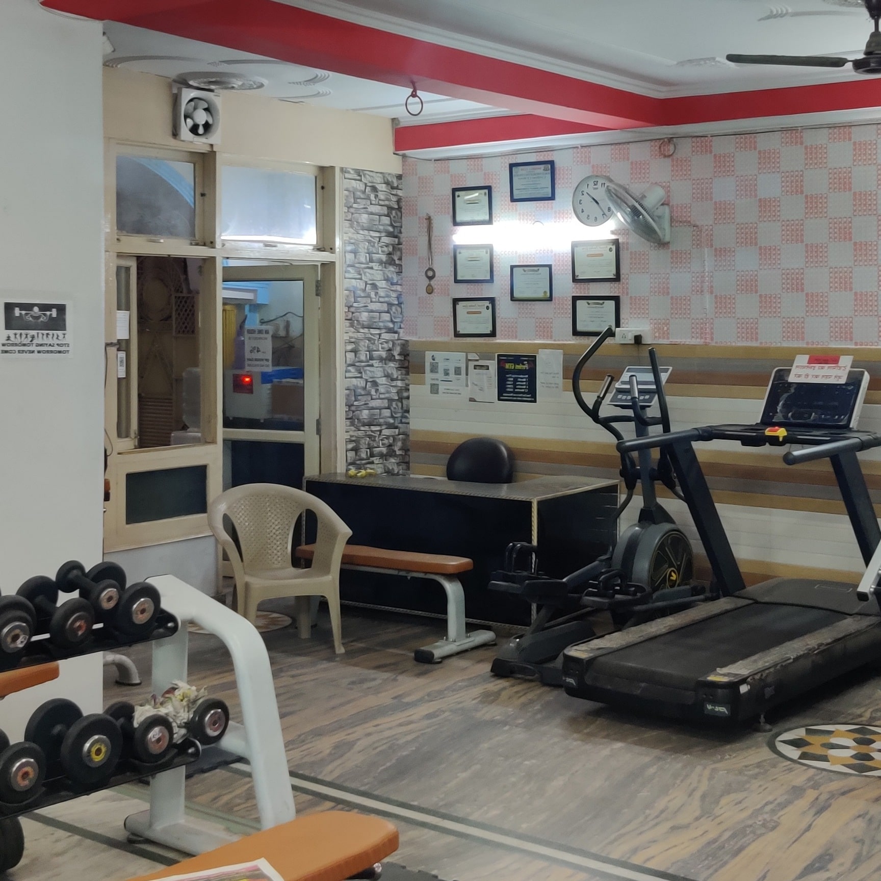 Gym Equipment Cheap Used Treadmills Near Me Noida Sector