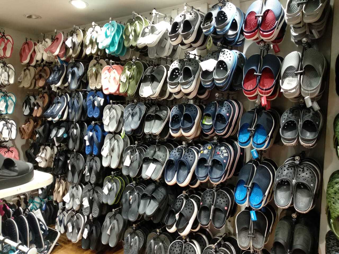 Crocs Store in MG ROAD GURGAON Gurgaon Best Shoe Dealers near me in Gurgaon Justdial