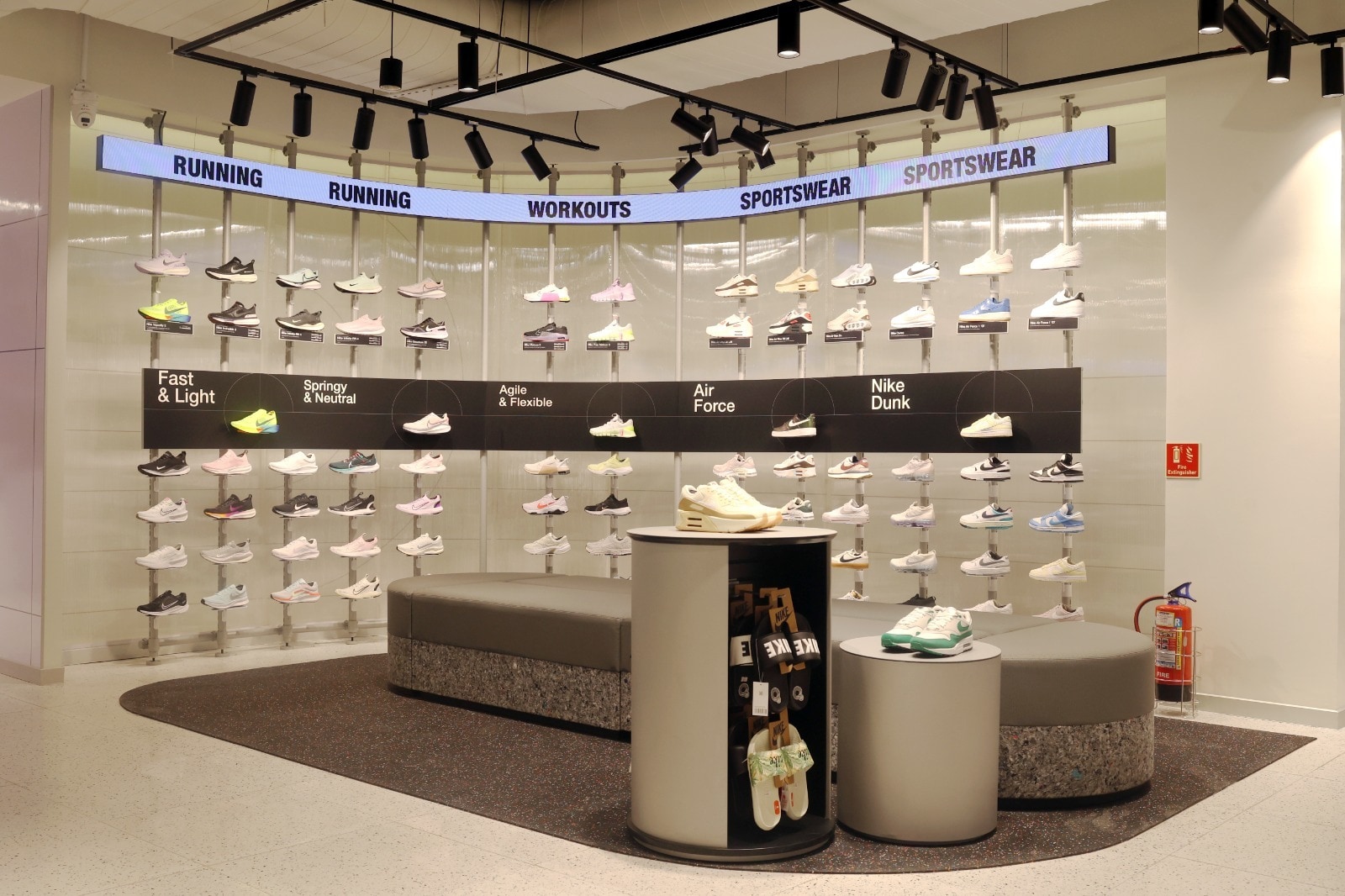 nike factory outlet tilak nagar