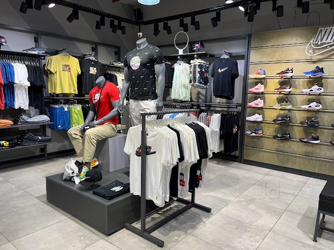 Nike Factory Store Adidas Nike Slex Shell Nike, Ambience Mall, MG
