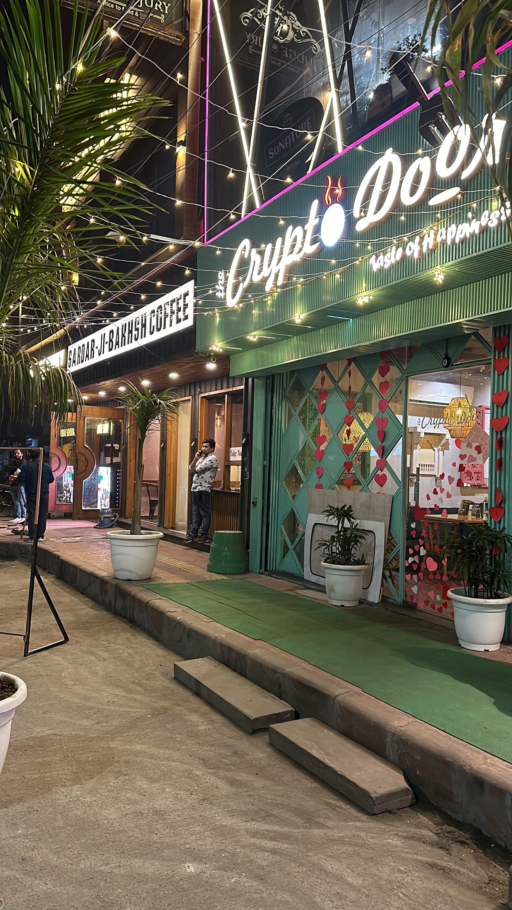 The Crypto Door in GTB Nagar,Delhi - Order Food Online - Best Restaurants  near me in Delhi - Justdial