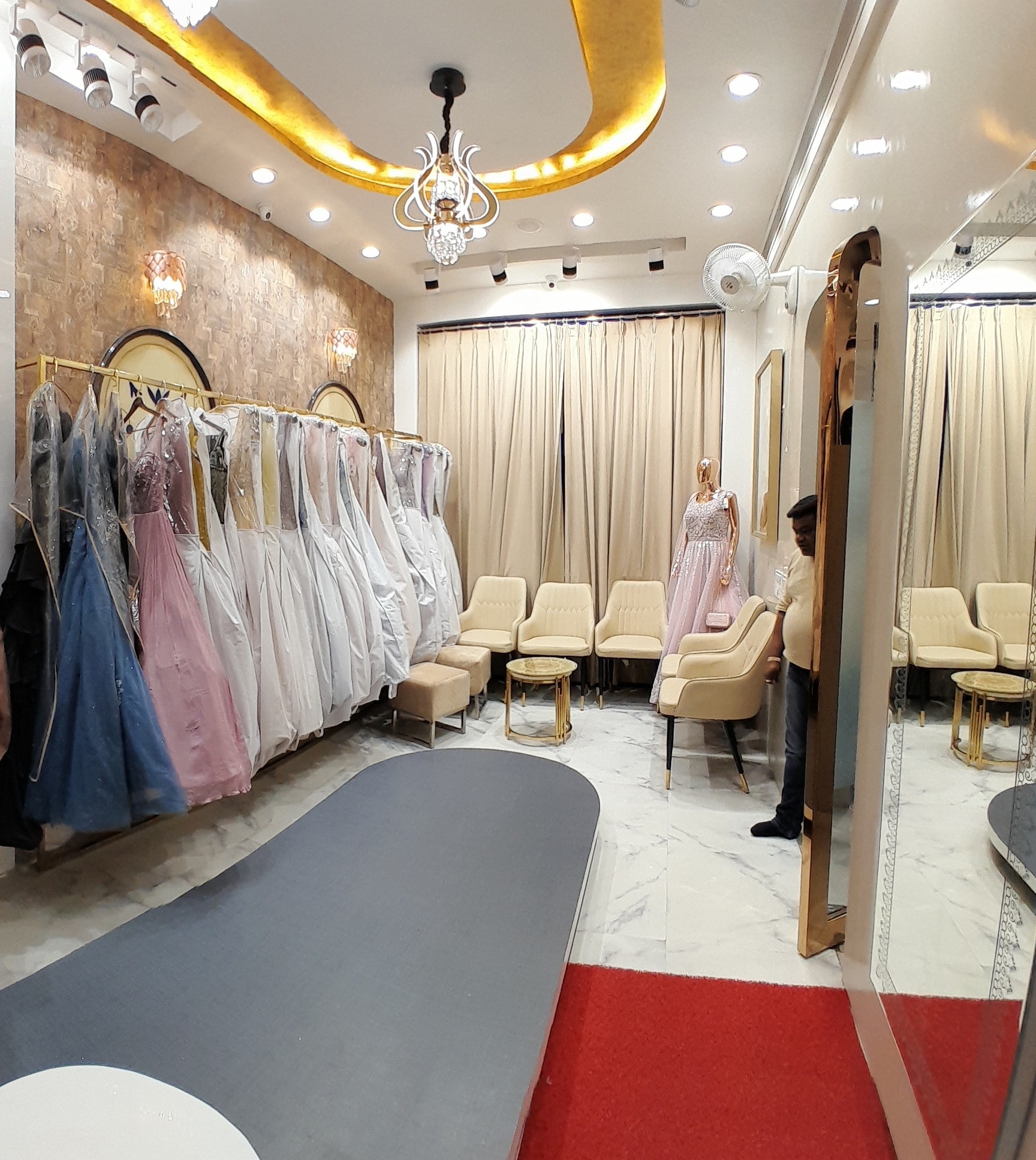 Urmil Fashion Studio outfit 2