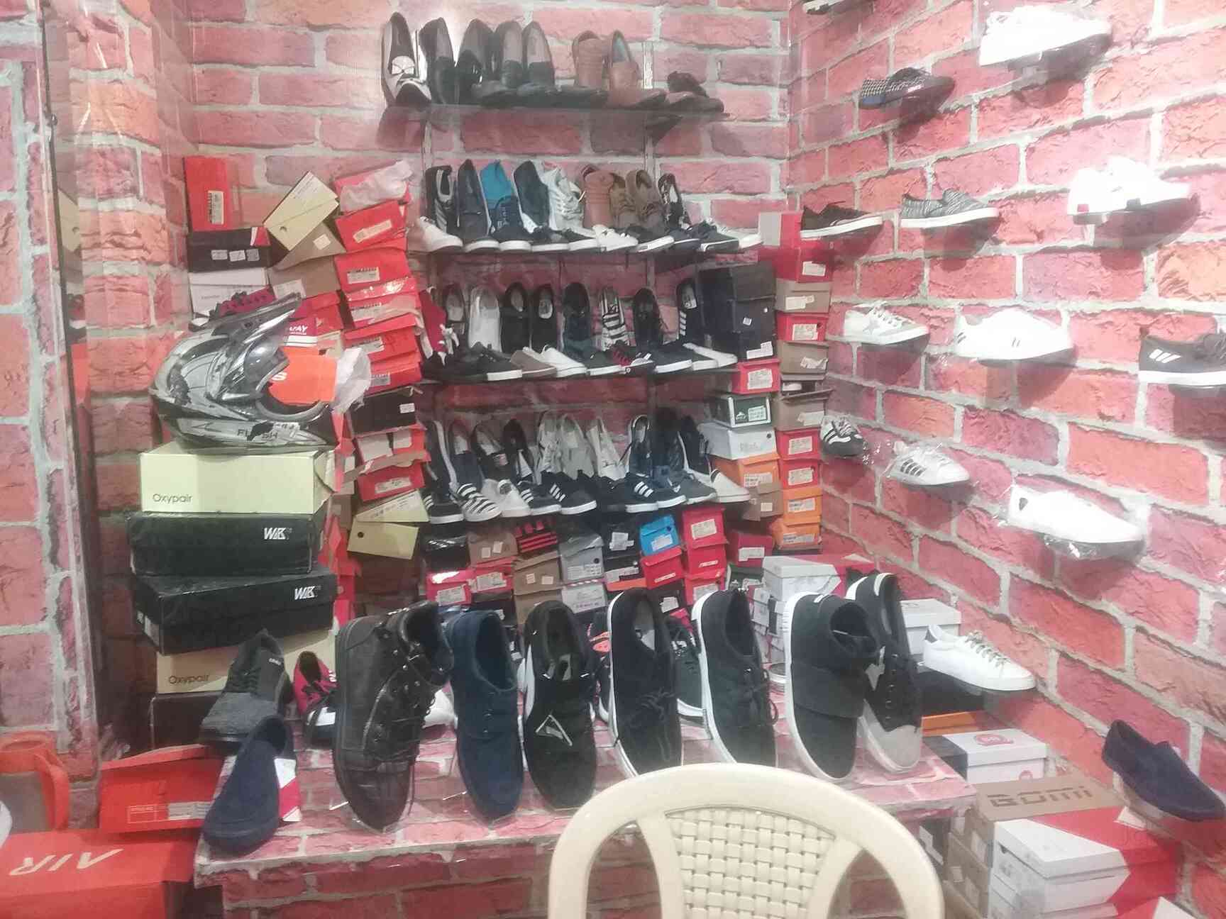 zoom shoes stores