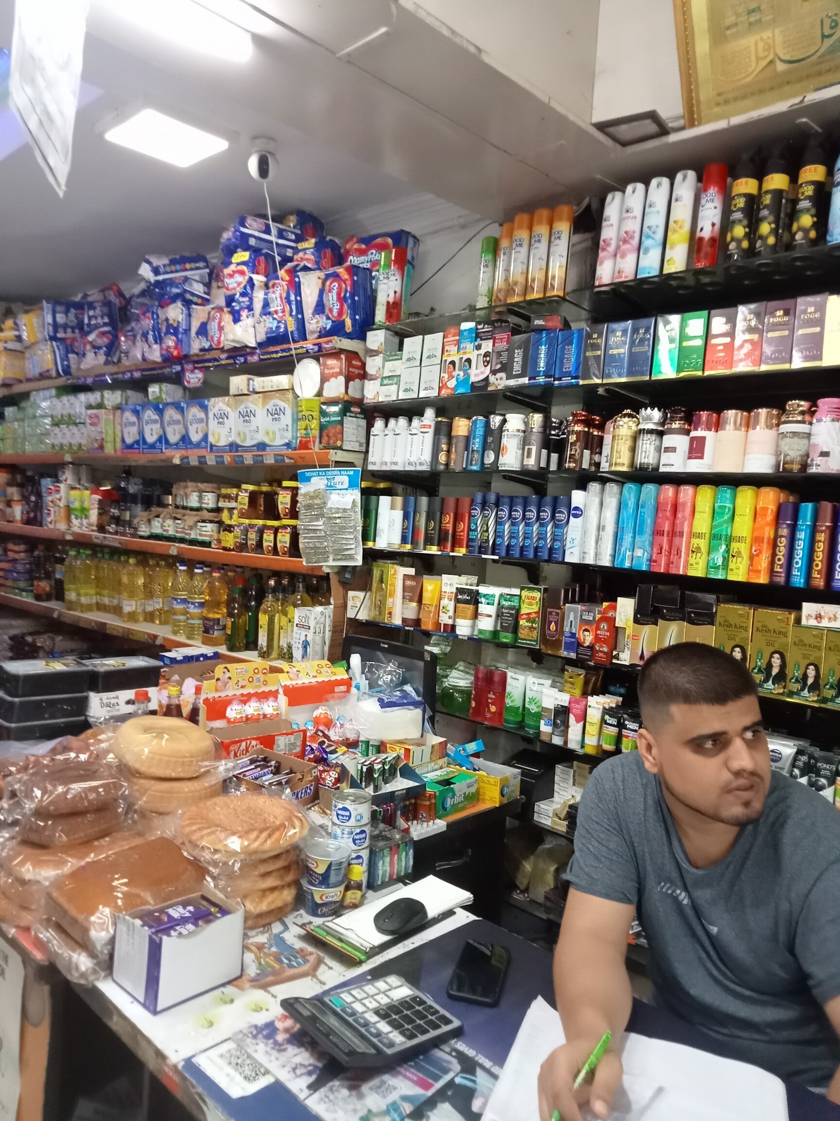 Roshan Super Market in Lajpat Nagar 2,Delhi - Best Supermarkets