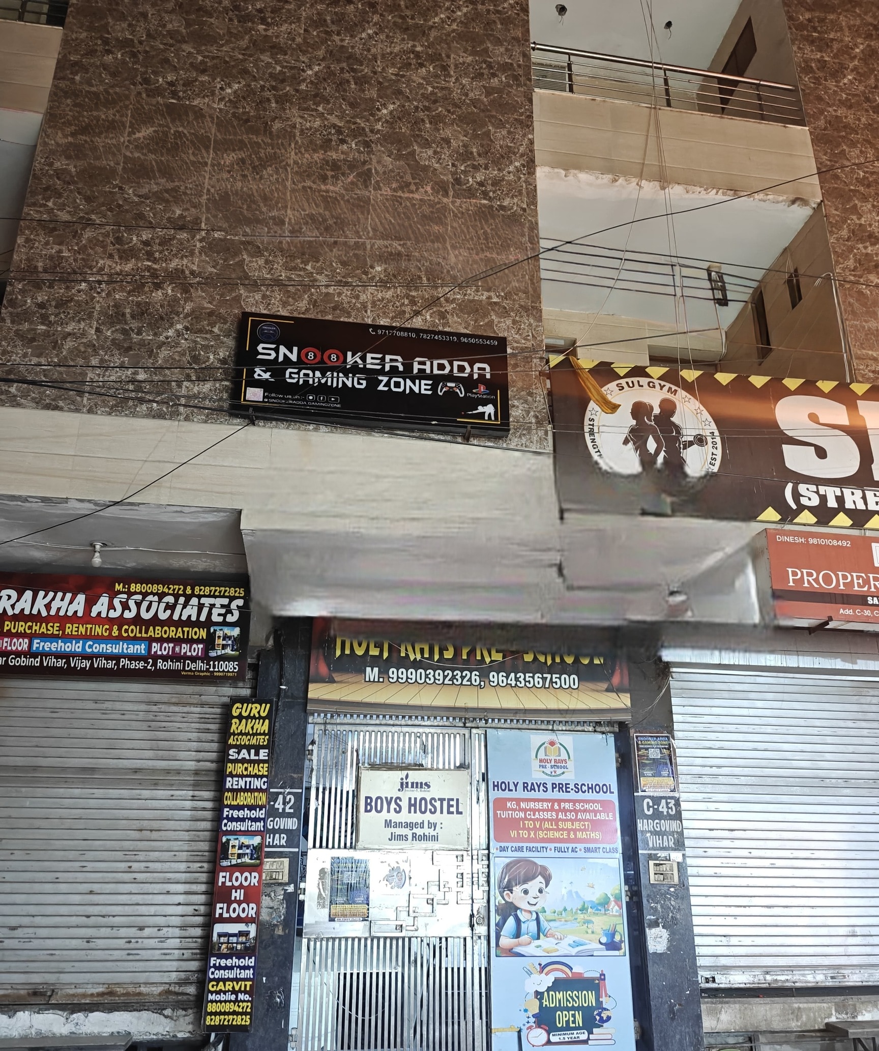 Snooker Adda & Gaming Zone in Rohini,Delhi - Best Billiard Pool