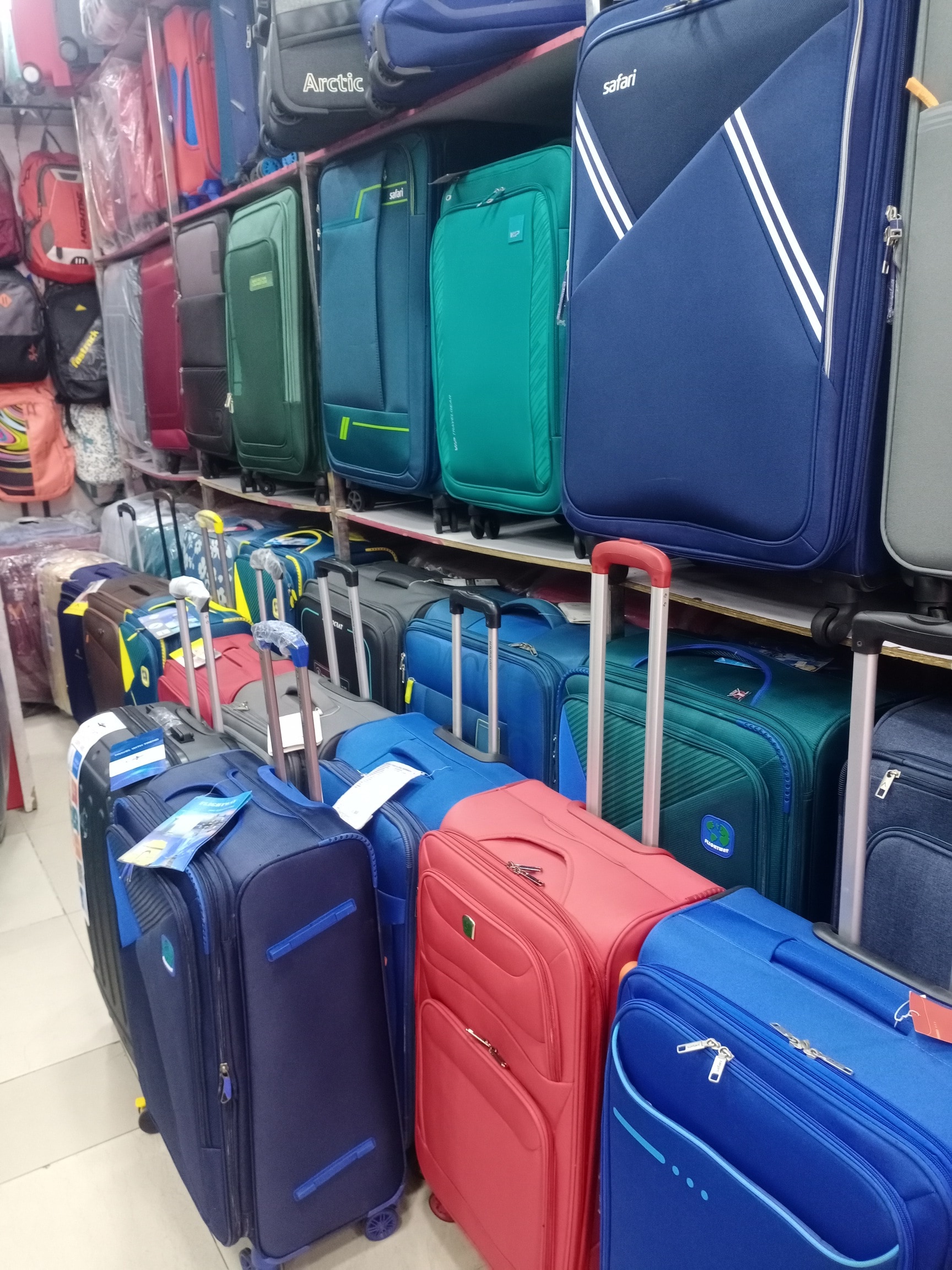 Luggage dealers near me online