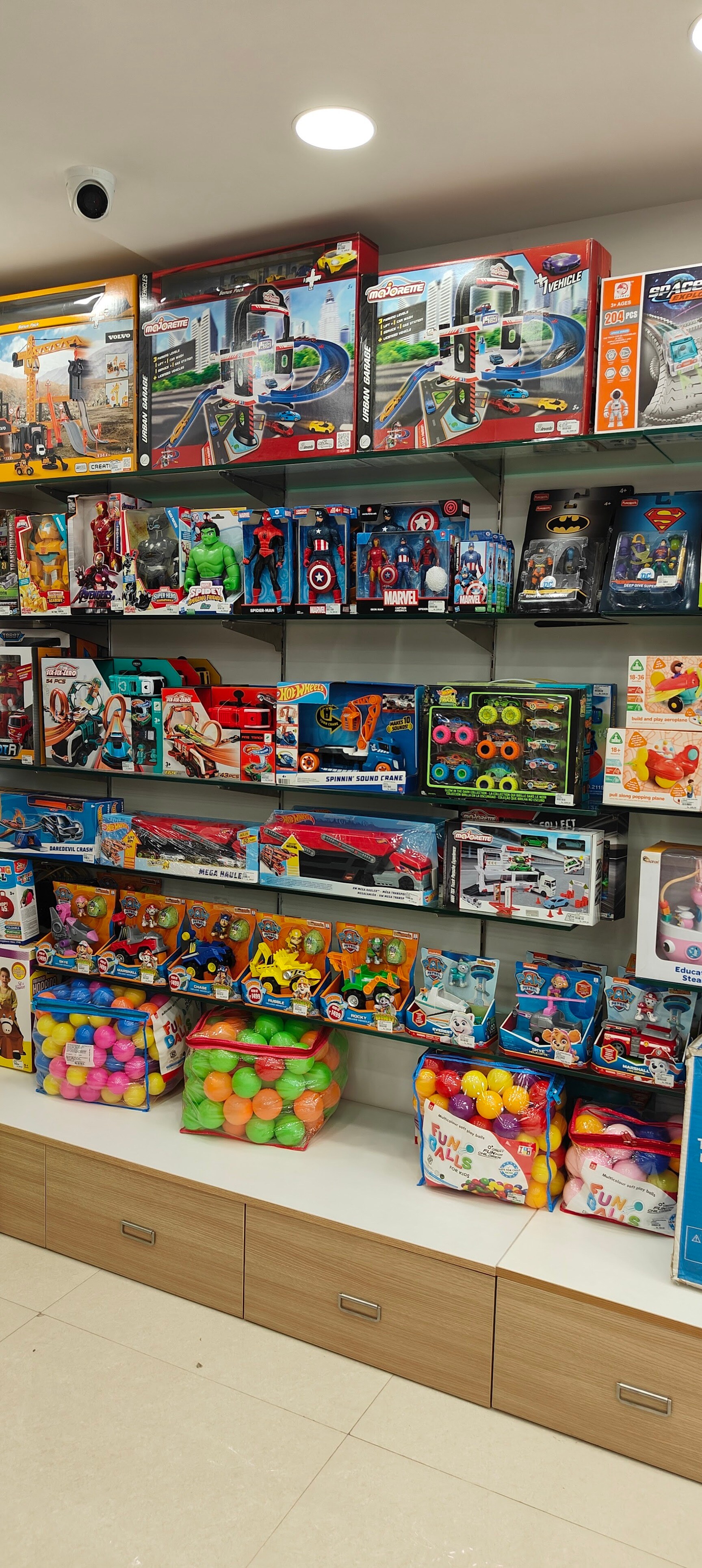 The Moms Darling Baby Shop in Kapil Vihar-Pitampura,Delhi