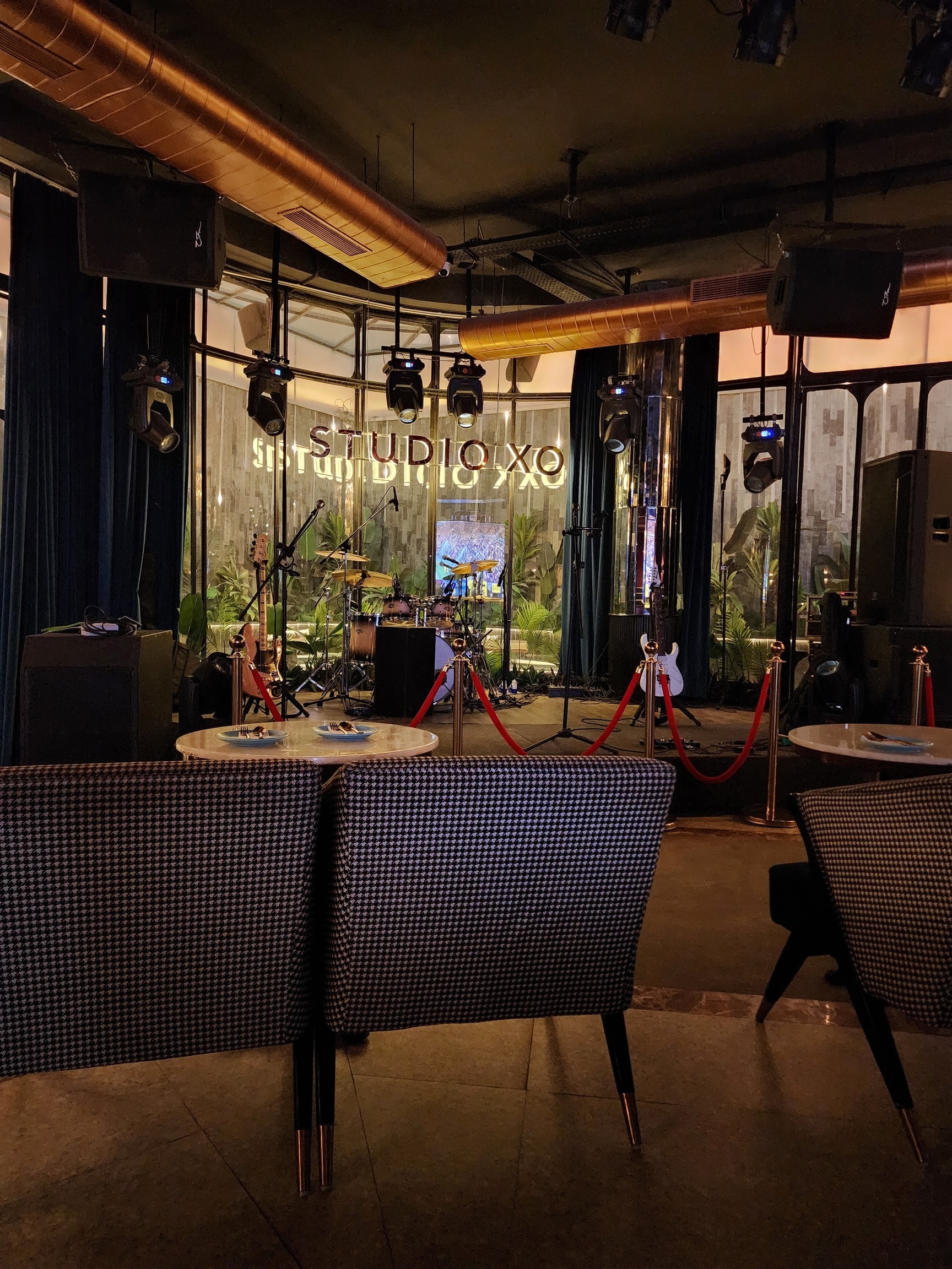 Studio Xo Bar in Gurgaon Sector 86,Gurgaon - Best Lounge Bars near