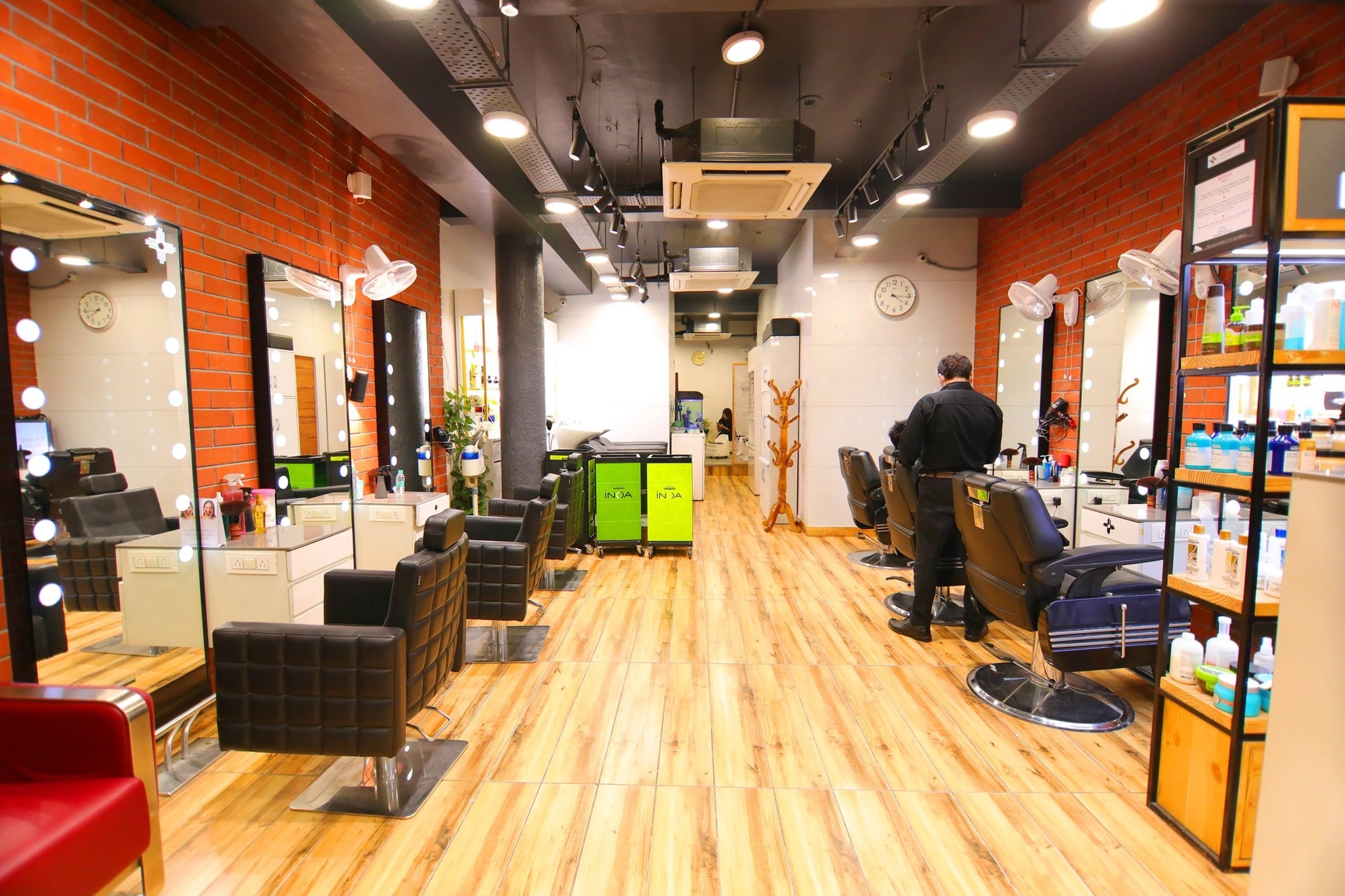 Cut & Style Salon in Gurgaon Sector 15,Gurgaon - Unisex Beauty Parlours  near me in Gurgaon - Justdial
