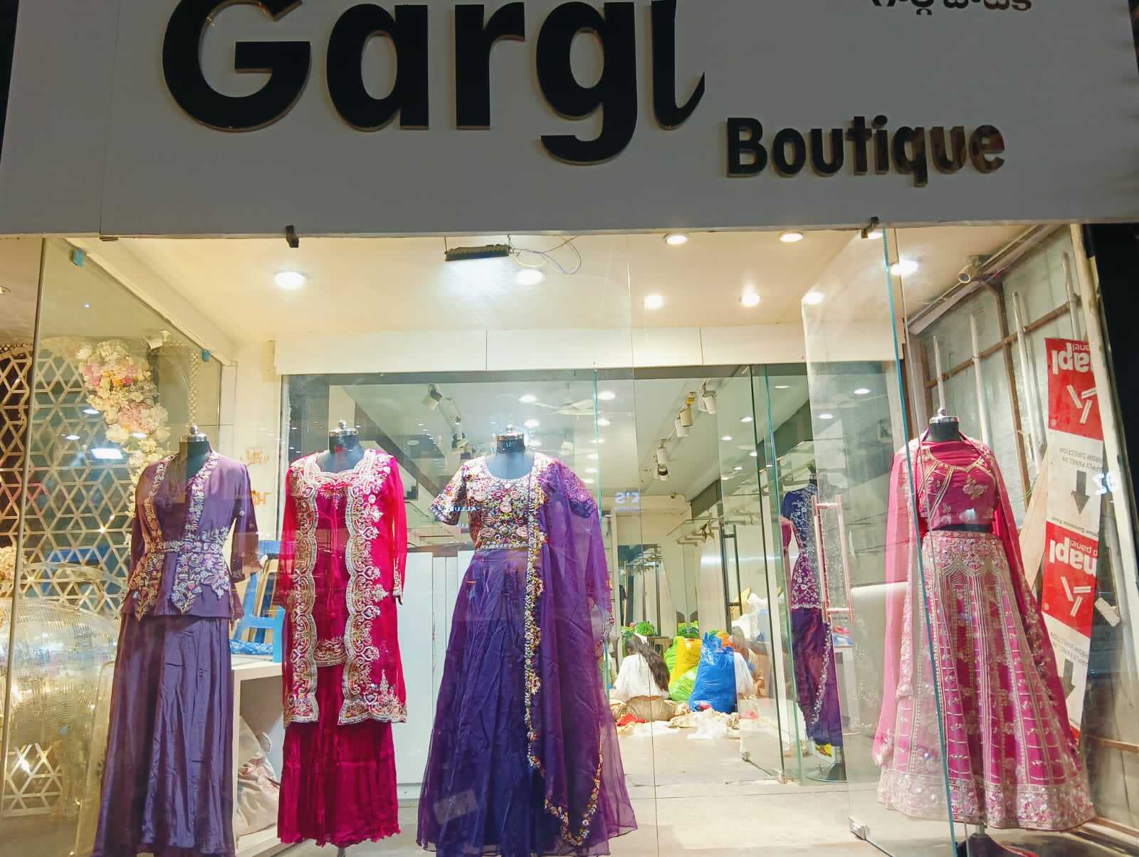 dress designers in hyderabad Hyderabad designers are truly on another level , The attention to detail  and the uniqueness in every outfit is just beautiful, Clothing brand :  @mythilithelabel , Photography: @linchpinsolutions ,