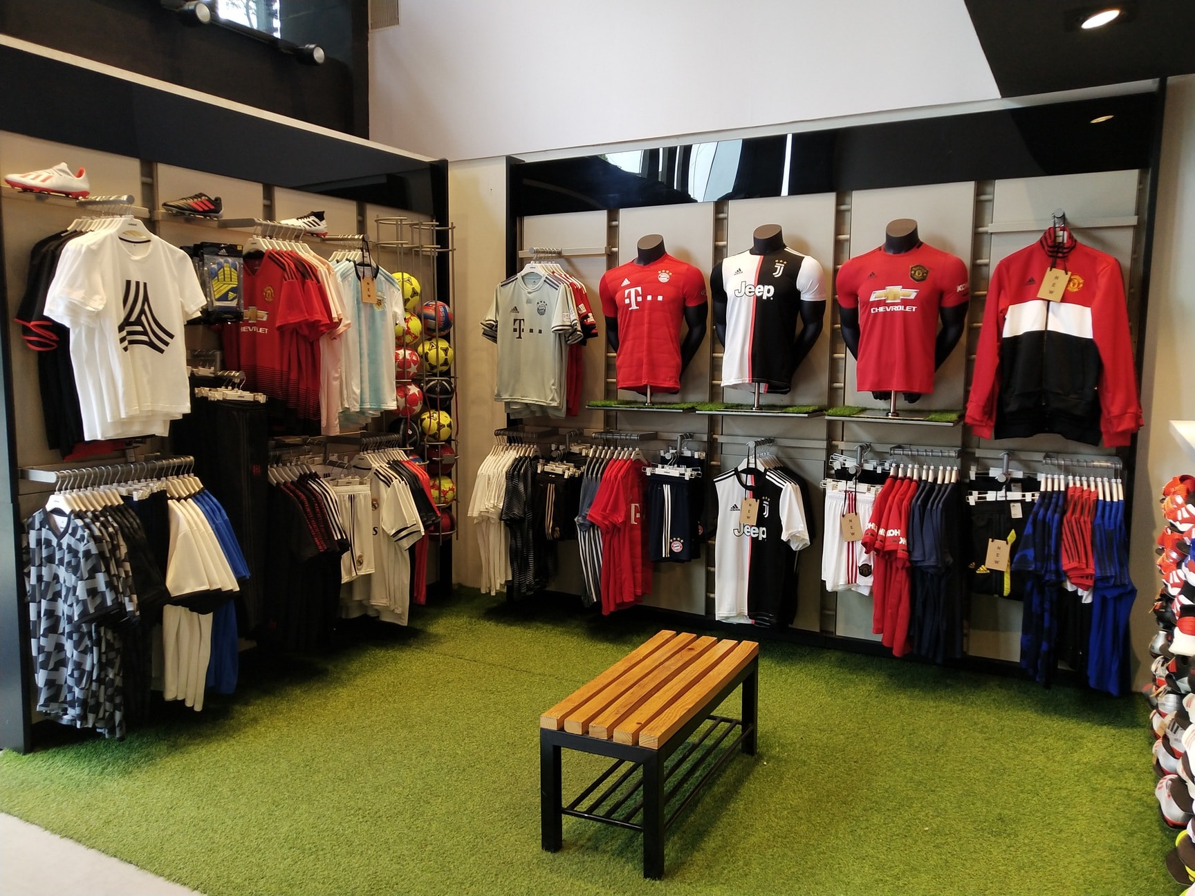 adidas jubilee hills