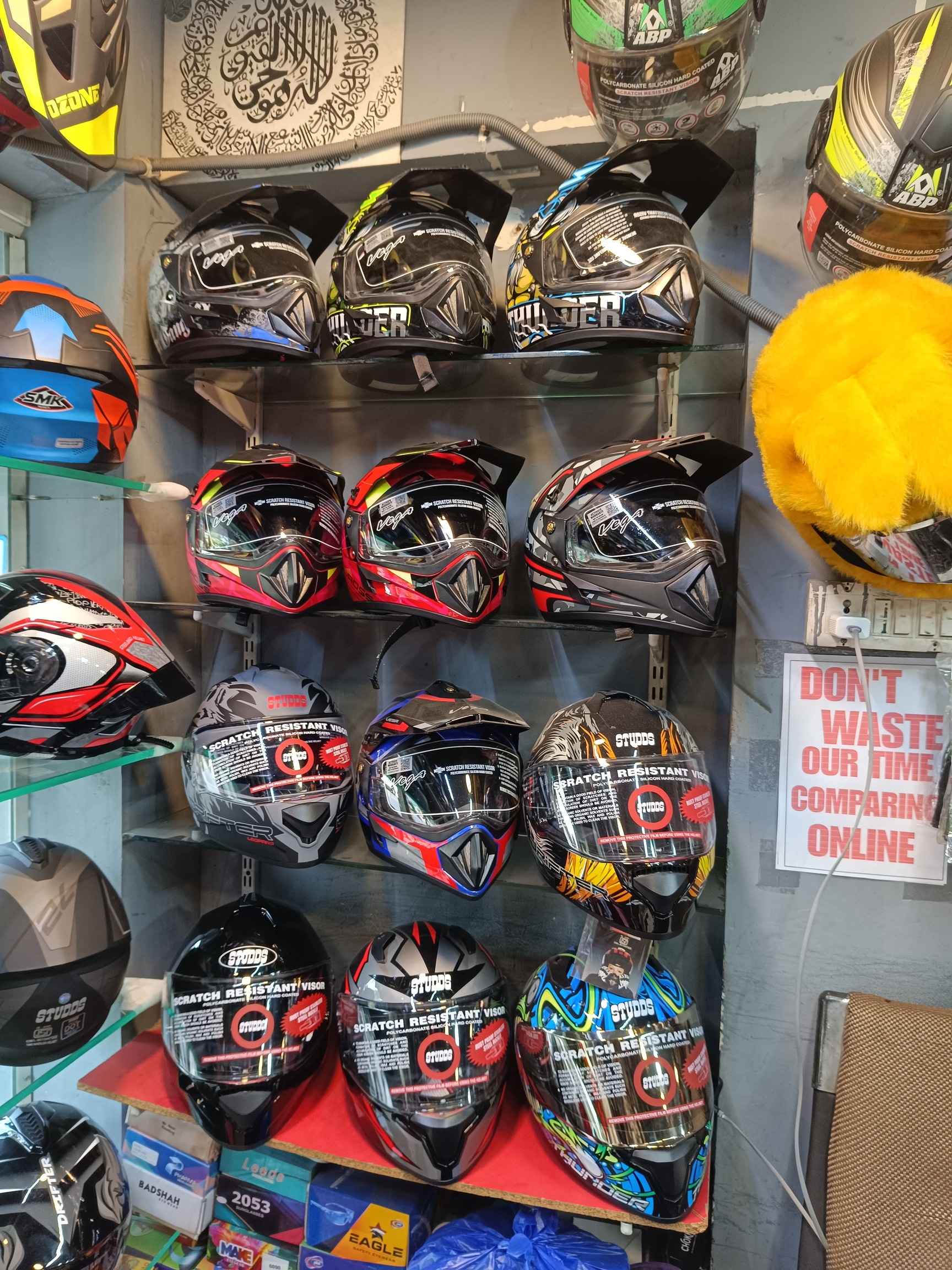 adventure helmet shoei Hornet X2 Invigorate knuckles Built for versatility VCAN Cruiser Solid Flat Color:black color