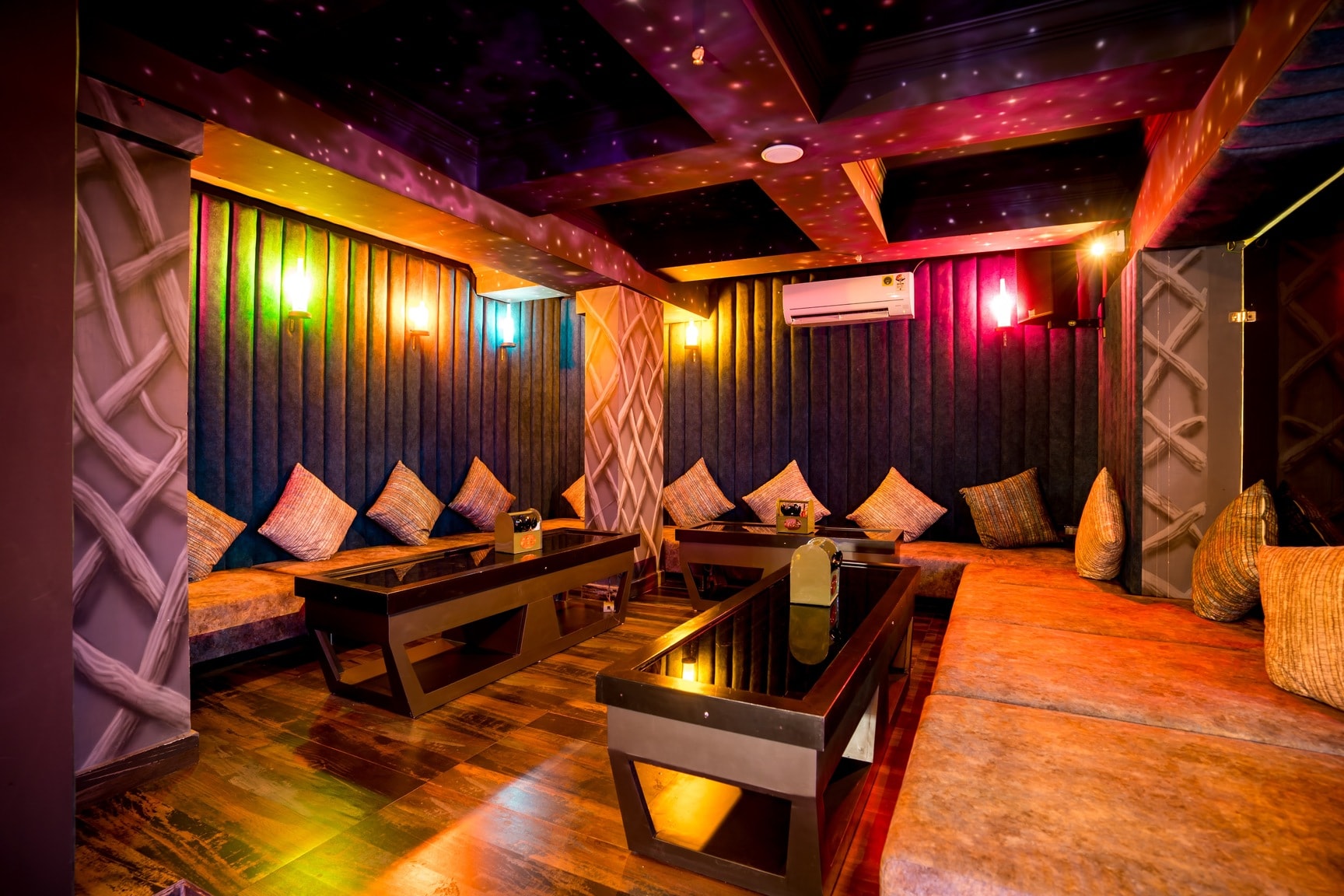 Tos Club & Lounge in Sri Nagar Colony,Hyderabad - Order Food