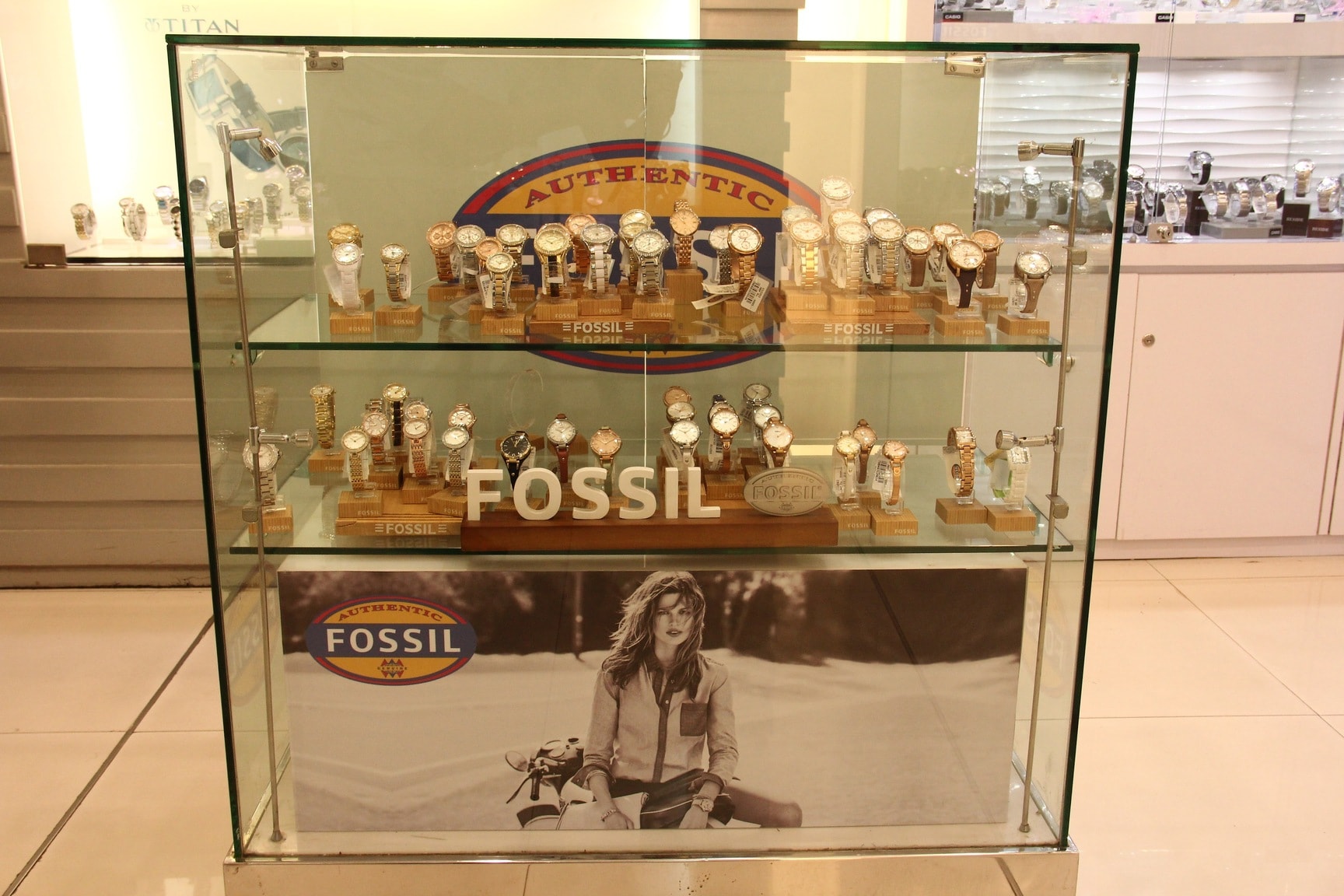 Fossil store inorbit mall hotsell