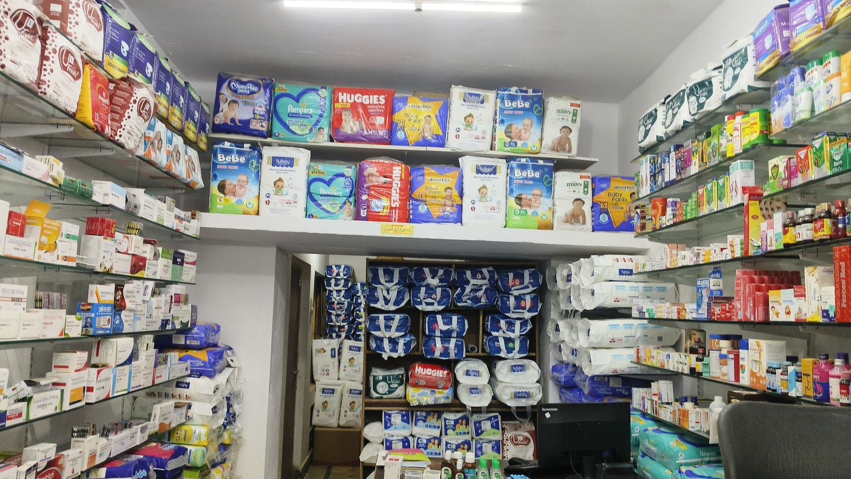 https://content3.jdmagicbox.com/v2/comp/hyderabad/y7/040pxx40.xx40.201125175742.t6y7/catalogue/bebe-diaper-world-chanda-nagar-hyderabad-baby-diaper-dealers-o54ekhhl11.jpg