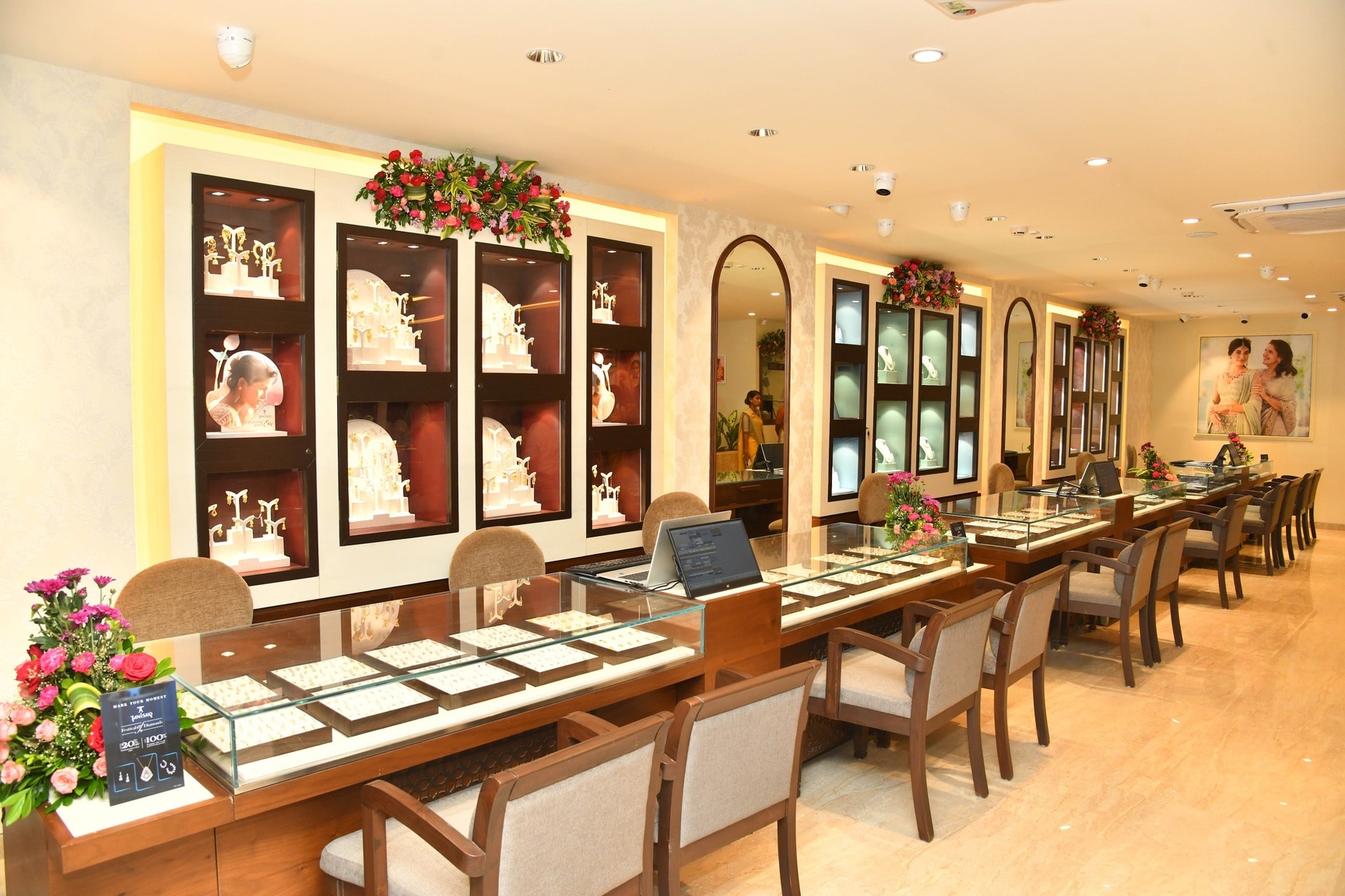 Jewellery Shops Tanishq In Chembur Tanishq Showroom Tanishq