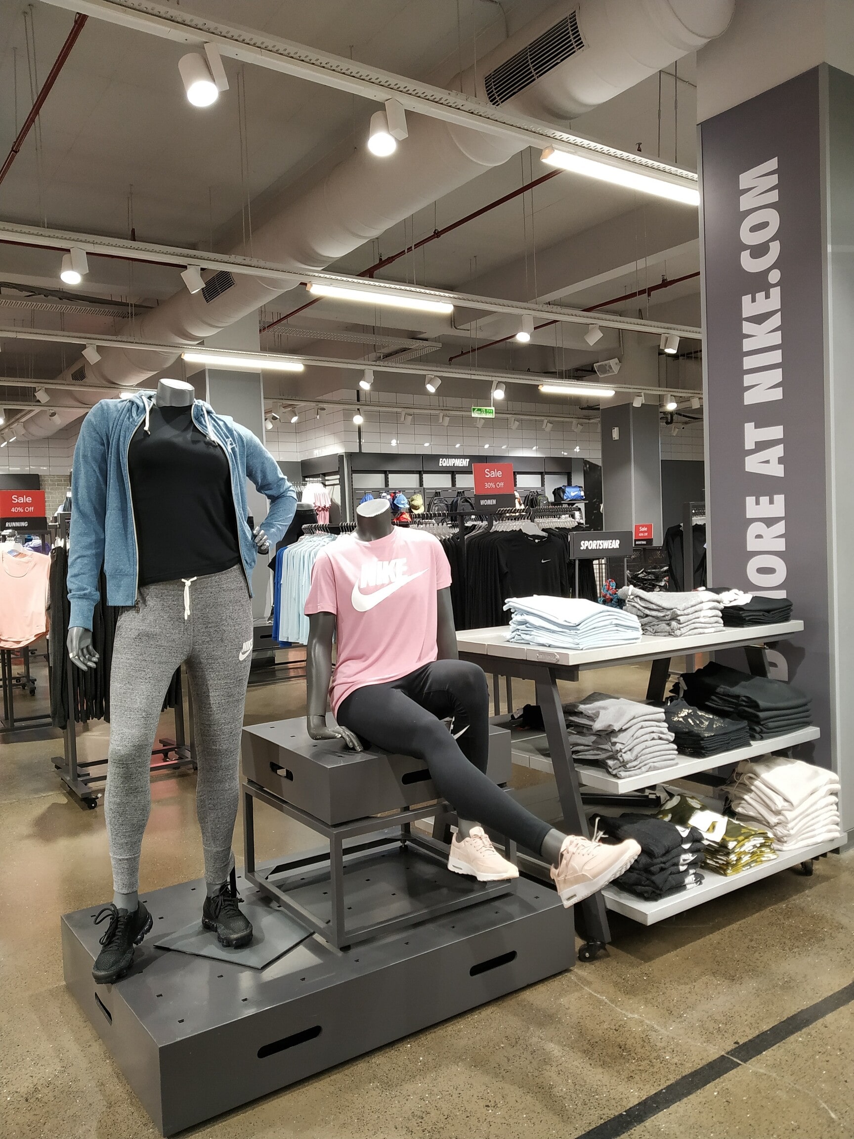 nike store mira road